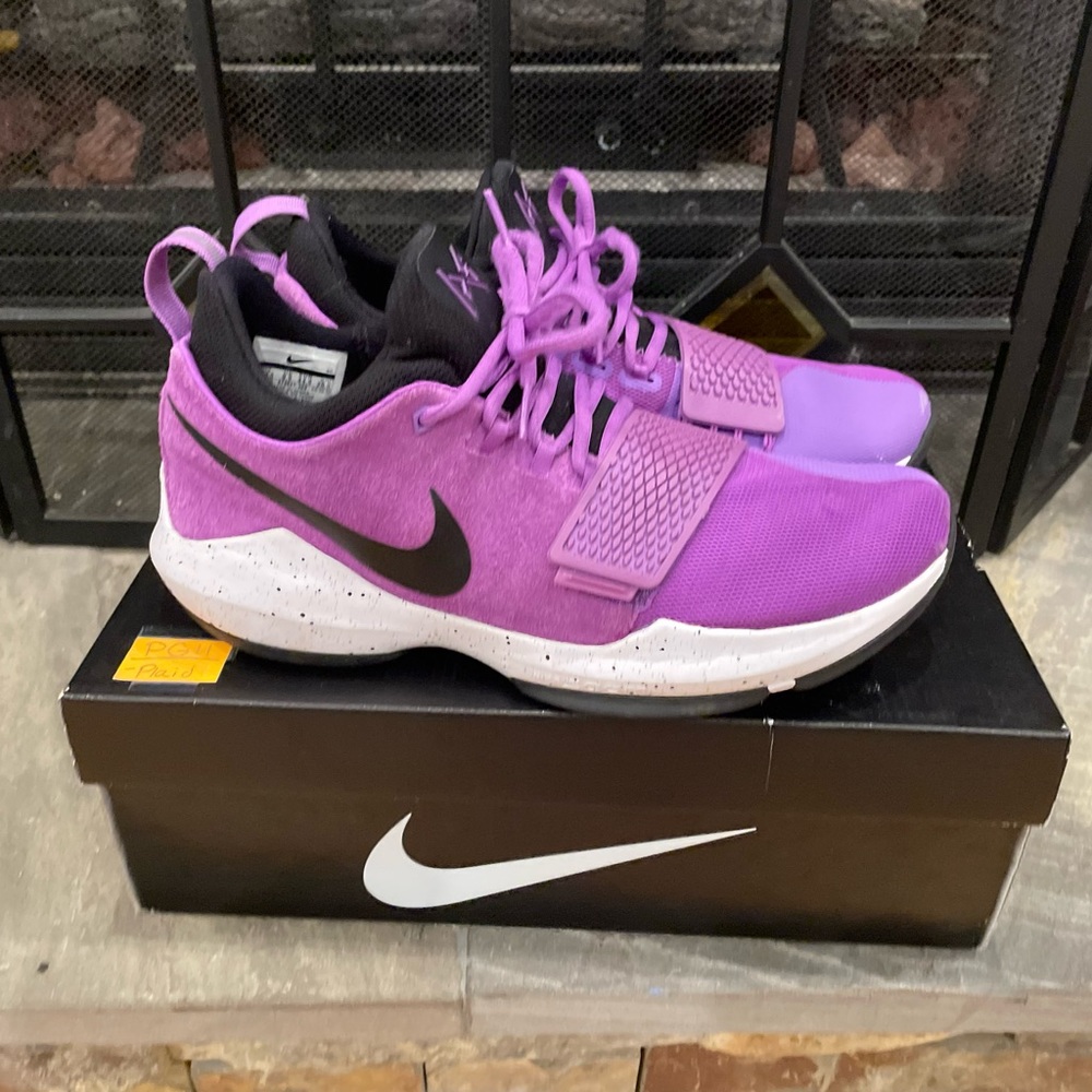 Paul george nikes size 10.5